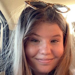 Meet your Posher, Jillian